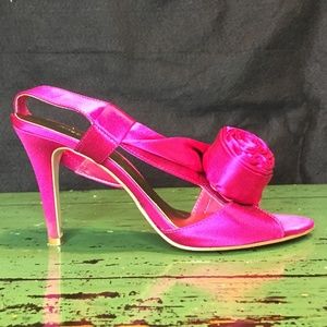 ENZO ANGIOLINI Satin Pumps